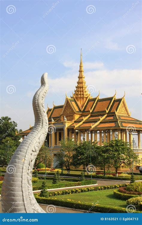 Royal Palace Phnom Penh stock image. Image of eaves, colonnade - 8163521