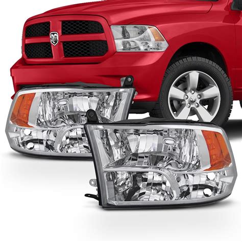 2010 Dodge Ram 1500 Headlight