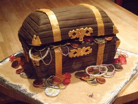 Treasure Chest Cakes – Decoration Ideas | Little Birthday Cakes