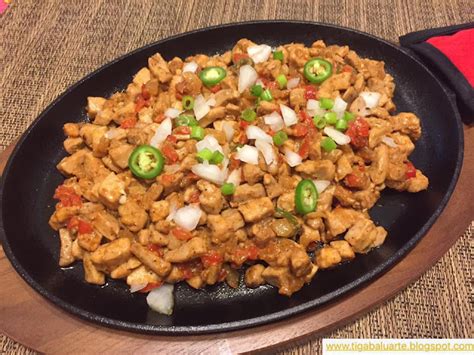 Casa Baluarte Filipino Recipes: Fresh Tuna Sisig Recipe