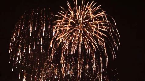 Philadelphia fireworks 12/31/2012 6pm - YouTube