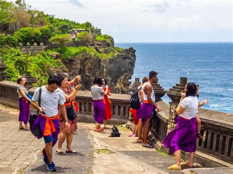 Discover the Magic of Uluwatu Temple: 7 Essential Tips for an Unforgettable Visit | One in the ...