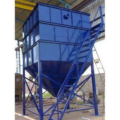 Mild Steel Industrial Storage Hoppers, Weight Capacity: 138 kg at Rs 25000 in Pune