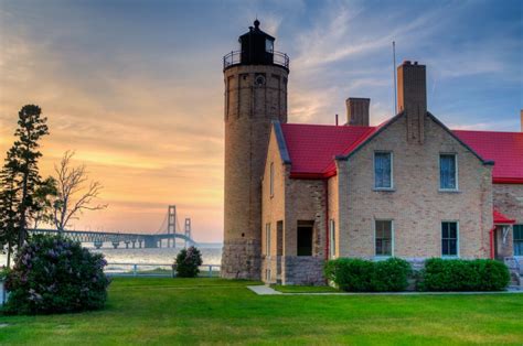 Old Mackinac Point Lighthouse - Shop Mackinaw