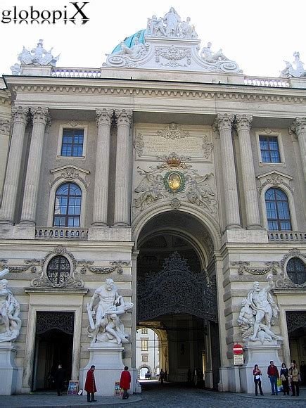 PHOTO WIEN: THE IMPERIAL PALACE - Globopix