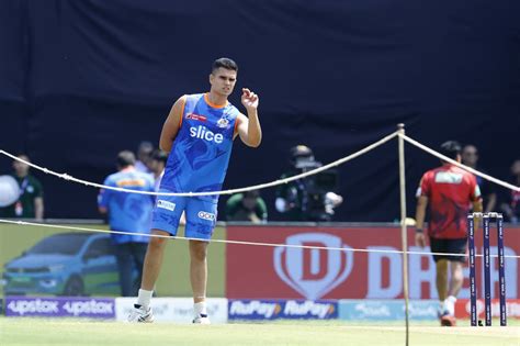 Arjun Tendulkar at a pre-match warming session | ESPNcricinfo.com