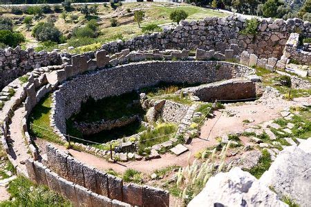 Mycenaean Burial Practices | Tombs & Beliefs about Death | Study.com