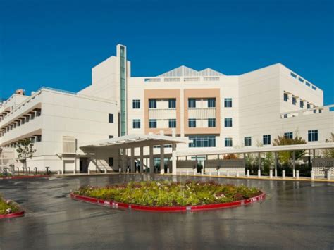 Sequoia Hospital | Redwood City, CA Hospitals | Dignity Health | Dignity Health