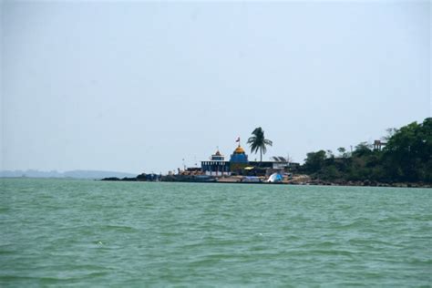 Odisha in Our Eyes..: Kalijai Temple in Chilika Lake