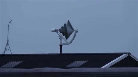 Windvoordeel TheWindTurbine LIAM F1 field test Eemdijk The Netherlands Dec 20 2014 - YouTube