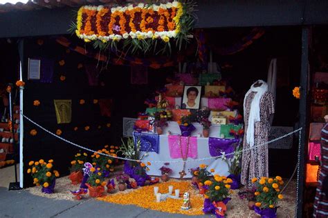 Altar de Muertos | "En México más que una festividad Cristia… | Flickr