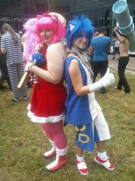 [Sonic the Hedgehog Cosplay] Amy Rose and Sonic by mizusawa-yuki on ...