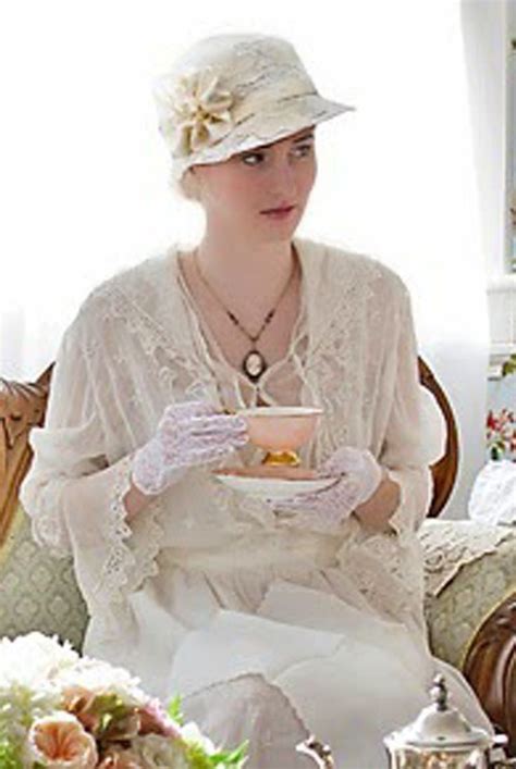 Elegant tea … | Tea party dress, Tea dress, Victorian tea party