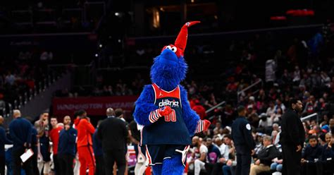 G-Wiz Celebrates 26 Years As The Wizards Mascot But What Is He ...