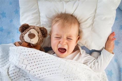 10 Reasons For Baby Crying In Sleep And Tips To Soothe