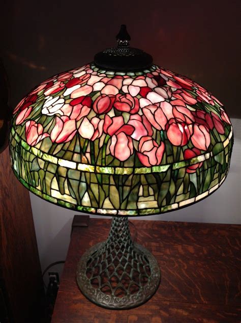 22 inch tiffany reproduction pink tulip Stained Glass Table Lamps, Stained Glass Flowers ...