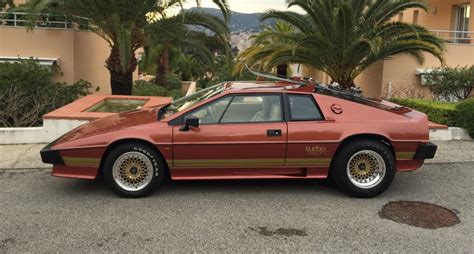 James Bond’s Lotus Esprit is the perfect excuse for a ski trip | Classic Driver Magazine