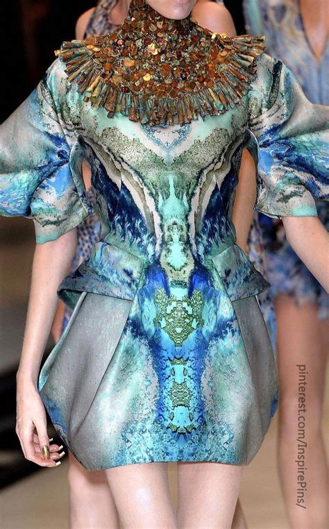 alexander mcqueen atlantis show #AlexanderMcQueen | Mcqueen fashion ...