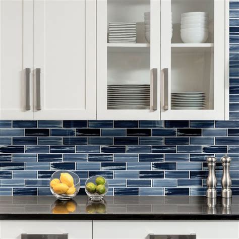 Blue backsplash ideas for a calm, balanced design