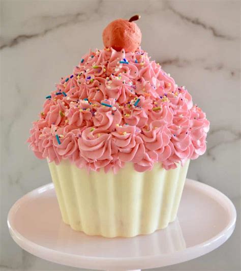 Giant Cupcake Cake | Sprinkle Surprise - This Delicious House