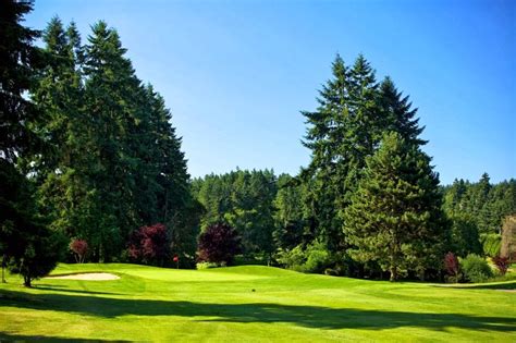 Shoreline Area News: Jackson Park golf course: affordable and fun