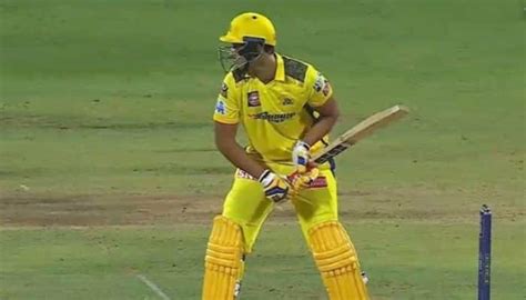 Watch: Shivam Dube Hits Humongous Sixes In RCB vs CSK Game | Cricket News | Zee News