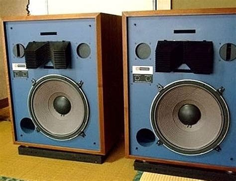 ArtStation - Best Vintage Speakers