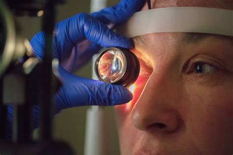 Edema Cornea: Recognizing Symptoms and Treatment Approaches – sightconnection