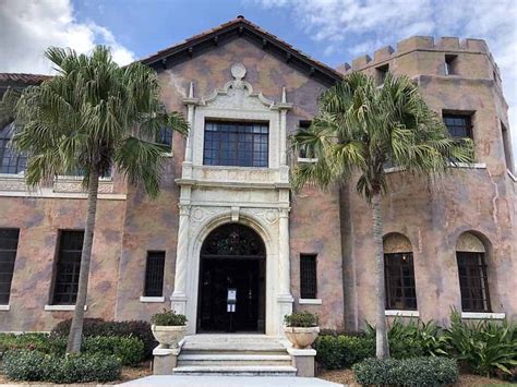 The Howey Mansion - Howey-in-the-Hills, Florida