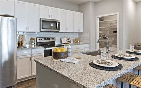 The Grove Amenities | East Grand Rapids Apartments