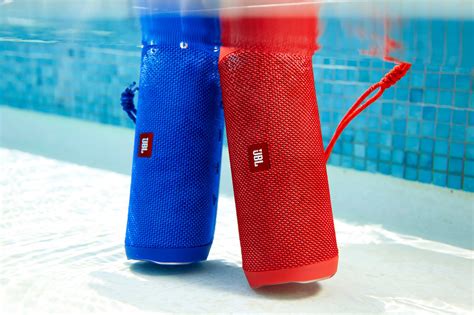 JBL Charge 4 vs. Flip 4: Which Bluetooth speaker should you buy ...