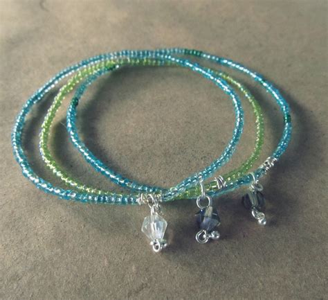 WobiSobi: Seed Bead, Bangle Bracelet: DIY