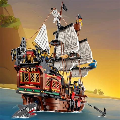 LEGO Creator - Pirate Ship - - Fat Brain Toys