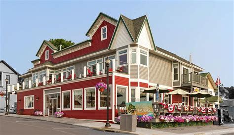 Hotel, Bar, Restaurant | Pier Plaza | Bayfield, WI