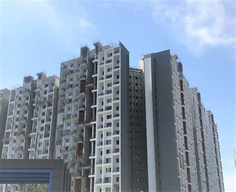 2 BHK Flats & Apartments for Sale in Hinjewadi, Pune