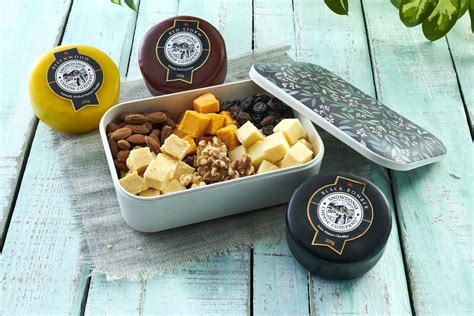 Recipe: Cubed Cheese Snack Box by Snowdonia Cheese