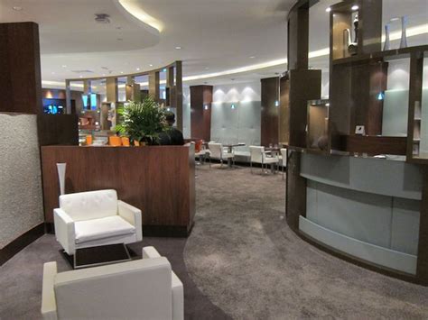 Review: Etihad Airways Business Class Lounge Abu Dhabi Airport AUH - One Mile at a Time