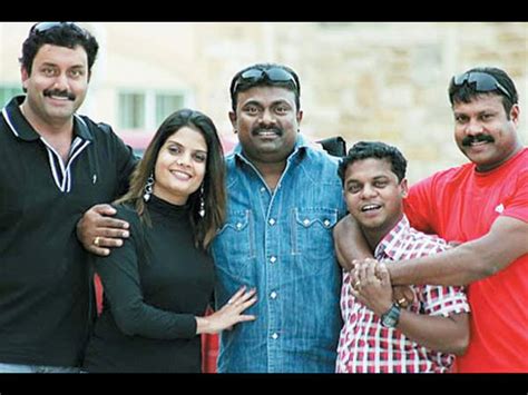 Kalabhavan Mani Family Meets Home Minister - Filmibeat