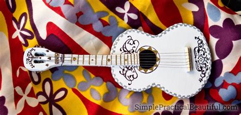 Coco Guitar | Simple Practical Beautiful