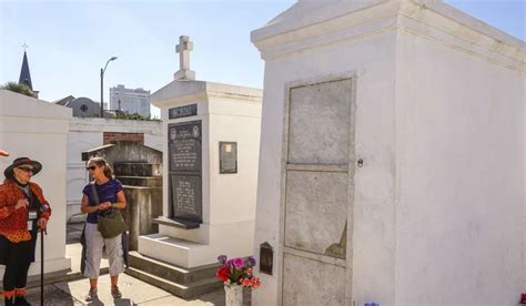 New Orleans Cemetery Tours