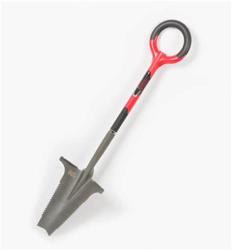 Radius Root-Cutter Transplant Spade - Lee Valley Tools