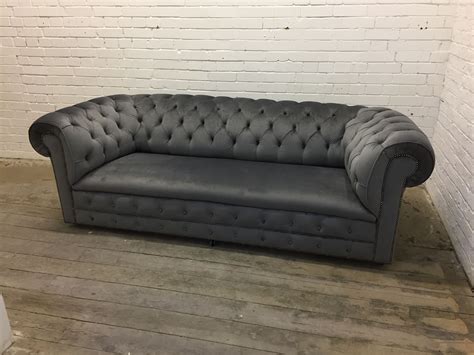 Grey velvet chesterfield sofa | Velvet chesterfield sofa, Upholstery, Chesterfield sofa