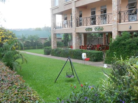 Green Valley Hotel | Get the Best Accommodation Deal - Book Self-Catering or Bed and Breakfast Now!