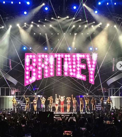 Britney Spears Live, Piece Of Me, Bangkok, Neon Signs, Tours, Concert ...