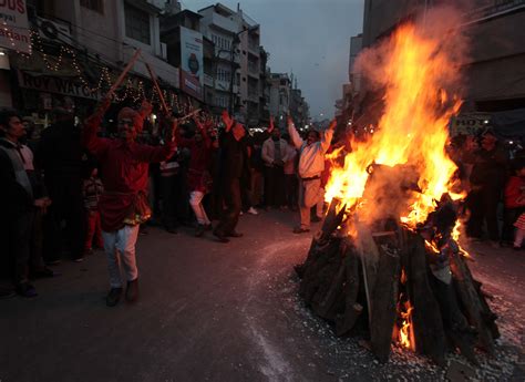 Jammu and Kashmir's Lohri Festival