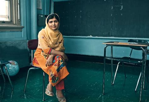 Malala Yousafzai Age, Husband, Family, Biography » StarsUnfolded