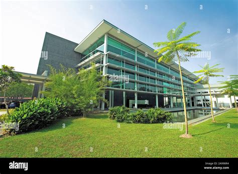 Royal selangor pewter centre hi-res stock photography and images - Alamy