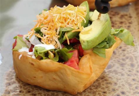 How to Make Restaurant Style Fried Tortilla Bowls - Grace J Silla