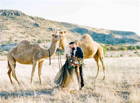 30 Desert Wedding Ideas That Are Almost Too Hot to Handle