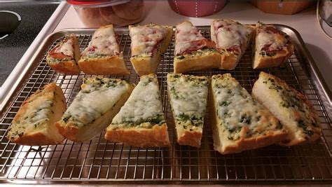 [Homemade] Cheesy garlic bread with crispy ham : r/food